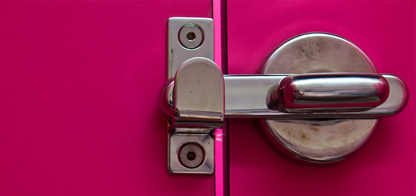 Childproof Gate Lock in Atwater, California