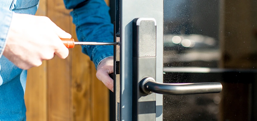 Aluminium Door Lock Replacement in Atwater, California